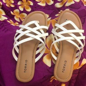 Cross strap sandals